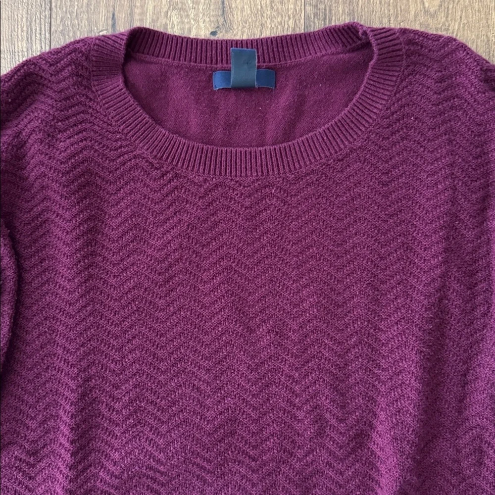 Bundle of 2 women’s sweaters, size small, Gap, American Eagle